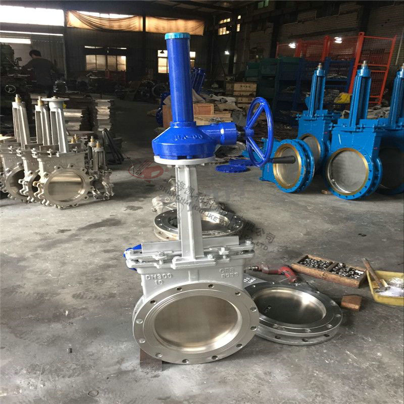 PZ573H,PZ573X傘齒輪對夾式刀型閘閥 PZ573H,PZ573X傘齒輪對夾式刀型閘閥